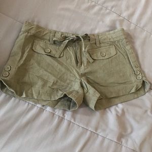Women’s Shorts Size M